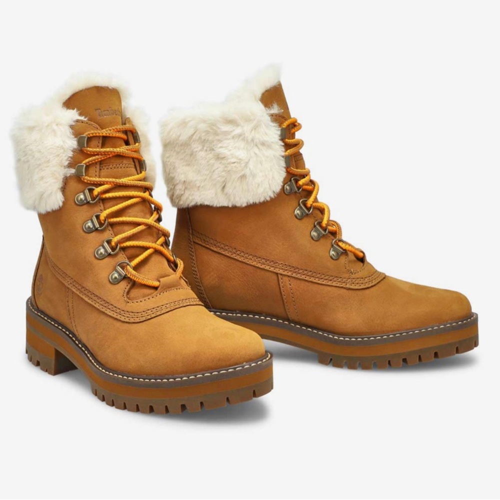 timberland boots with fur cuff (size 8.5 women’s, colour: tan)
